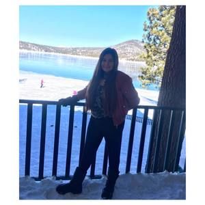 Meet your Posher, Alexia